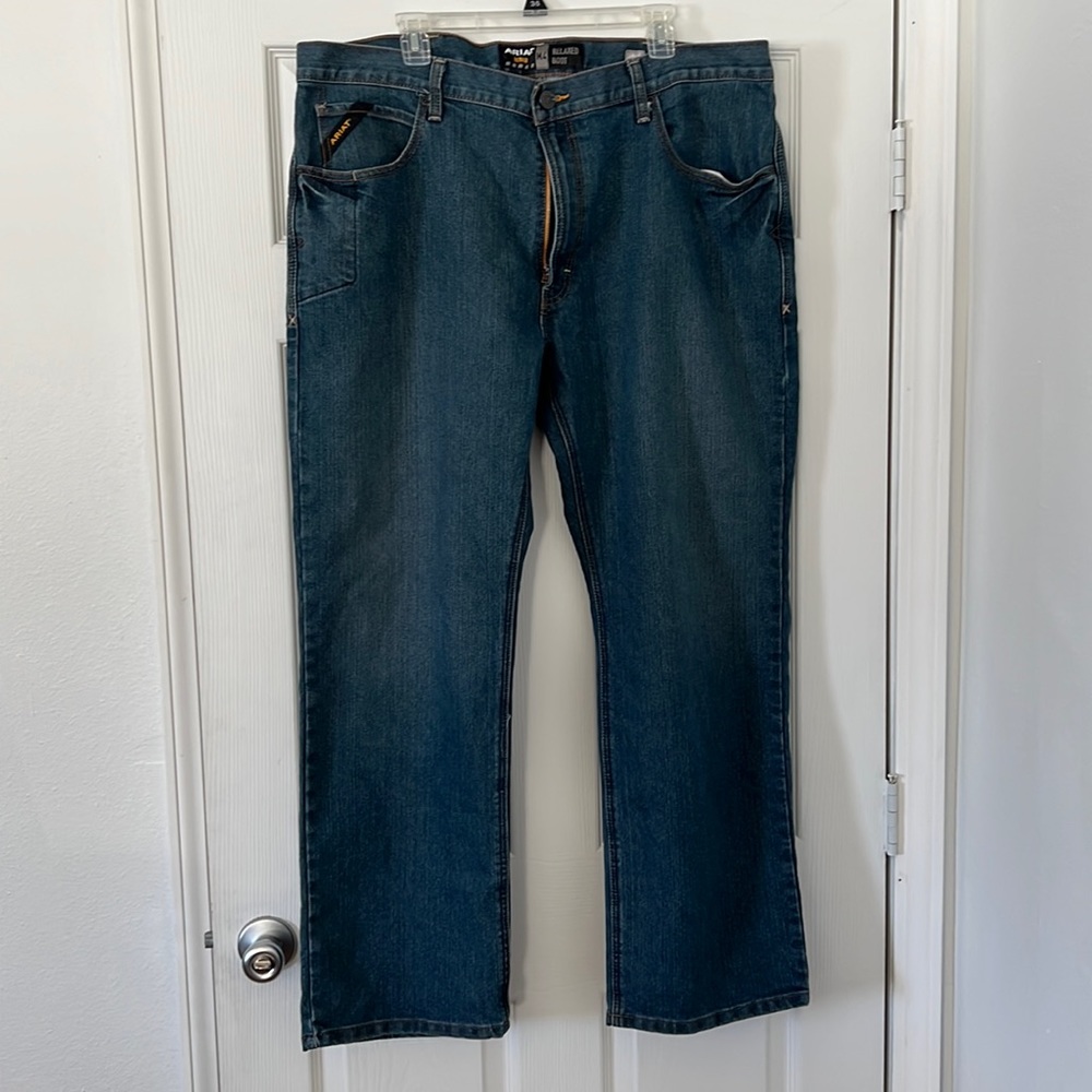 NWOT men’s Ariat jeans